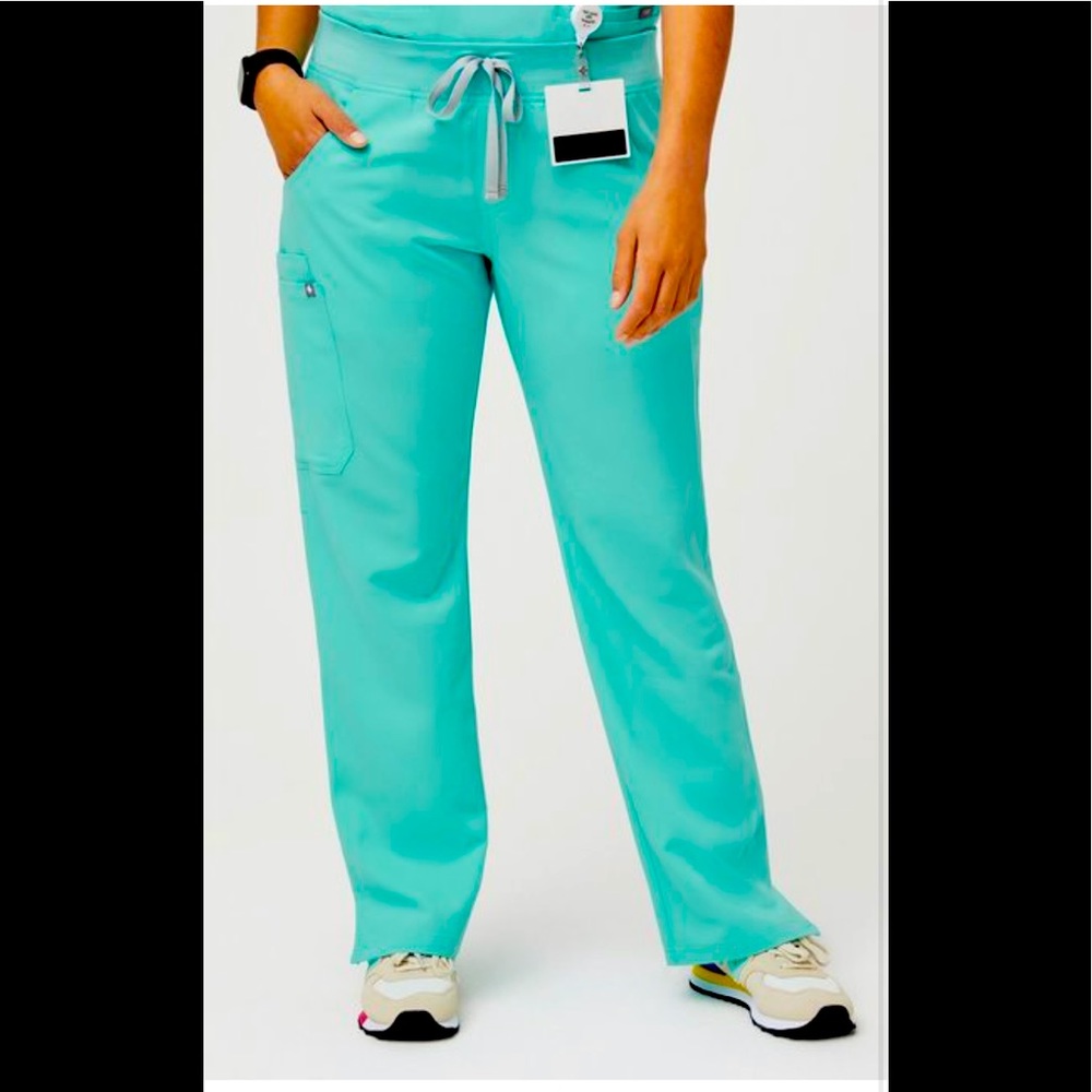 NWT set figs fresh aqua xxl women’s